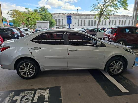 TOYOTA COROLLA 1.8 GLI 16V FLEX 4P AUTOMÁTICO